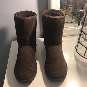 Classic UGG brown boots